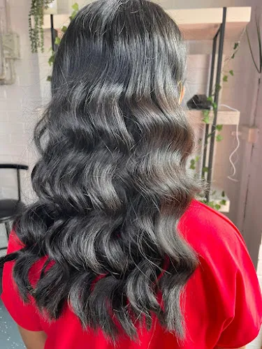 4 - Glitz And Glamour Hair Extension