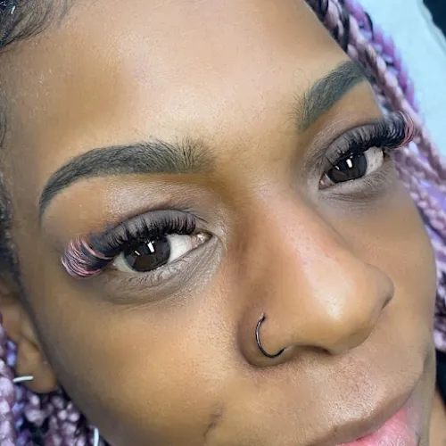 8 - Glitz & Glamour Tanning