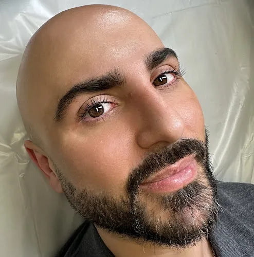 7 - Glitz & Glamour Tanning