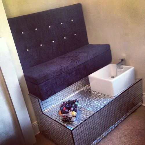 8 - Glitz Glam Hair & Beauty