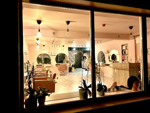 2 - Glosz Beauty & Aesthetics Clinic