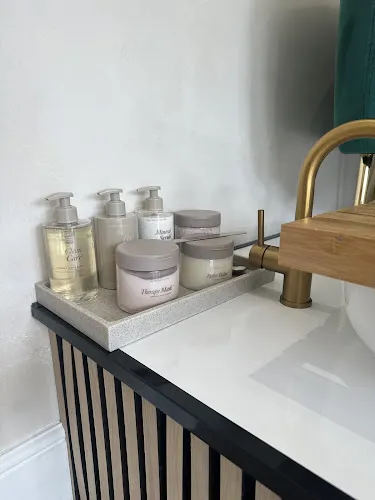 8 - Golden Hair & Beauty