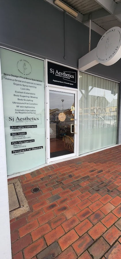 1 - Gorgeous Nails & Spa -Clifton beach