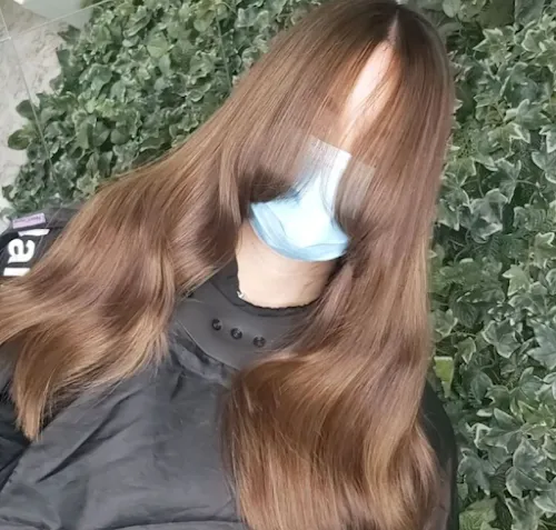 6 - Gosh! Hair Design