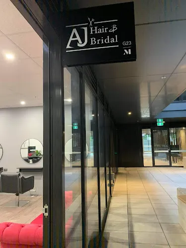 3 - Gossip Nail Salon