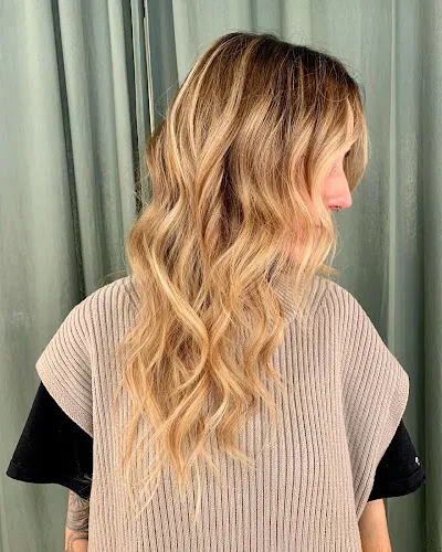 6 - Gressvik frisør & velvære