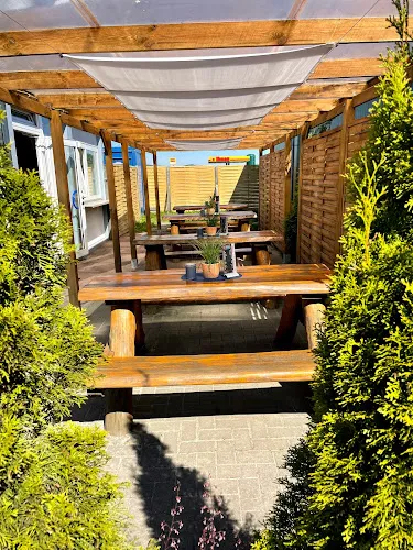 2 - Grill-Eck Schirum