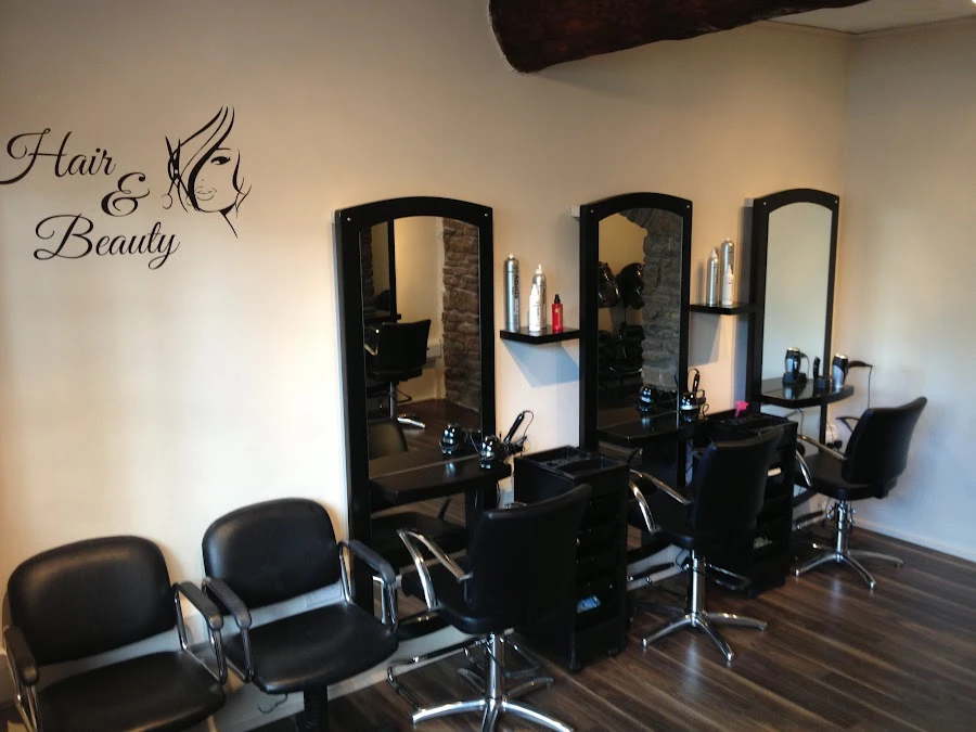 1 - Guys & Dolls Hair Salon