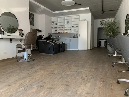 4 - Haarmonie Friseursalon