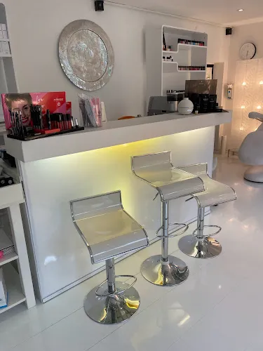 4 - Haarwerkstatt Franziska Diener