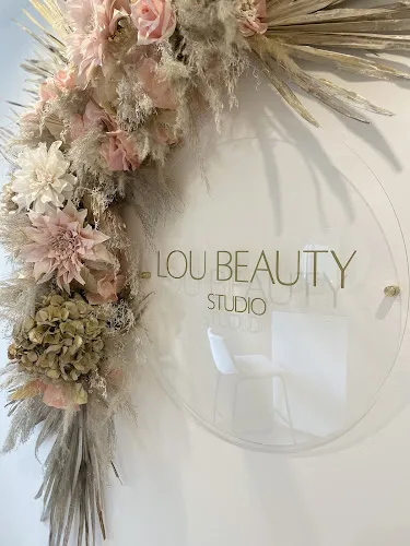 4 - Hair & Beauty Design - Kosmetik