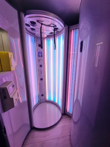 3 - Hair & Tanning Studio
