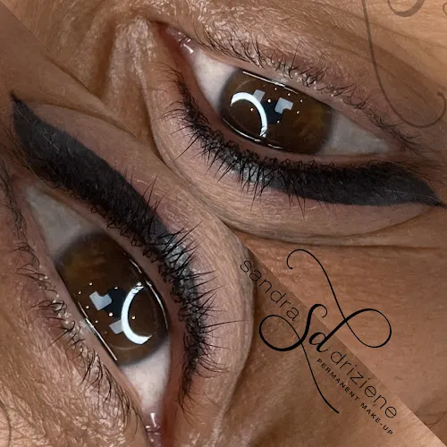 7 - Hair Chic Boutique - Lanesfield