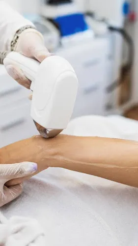 8 - Hair Chic Boutique - Lanesfield