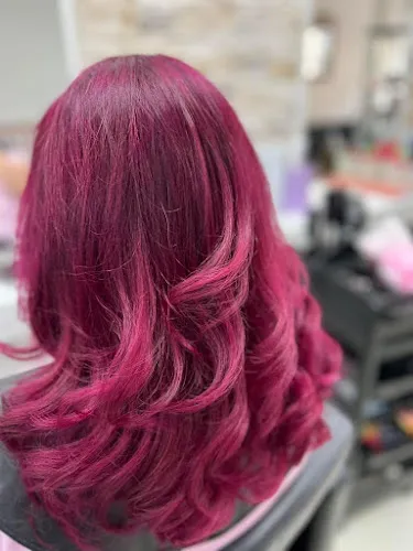 2 - Hair Chic Boutique - Lanesfield