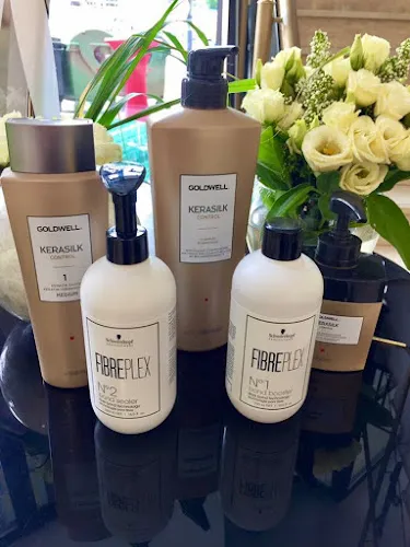 5 - Hair Salon Delon