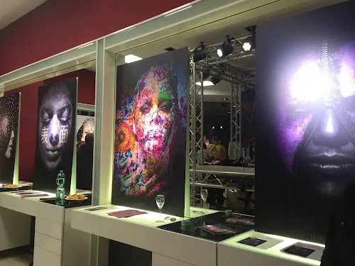 2 - Hair Salon Delon