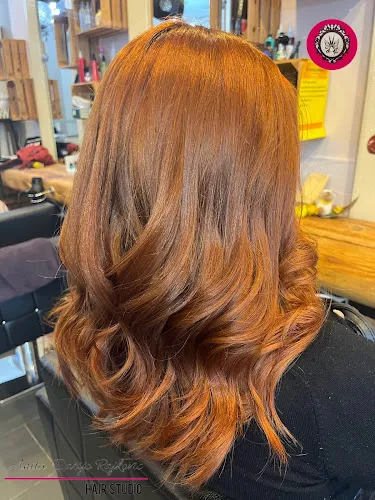 7 - HAIR STUDIO ANITA