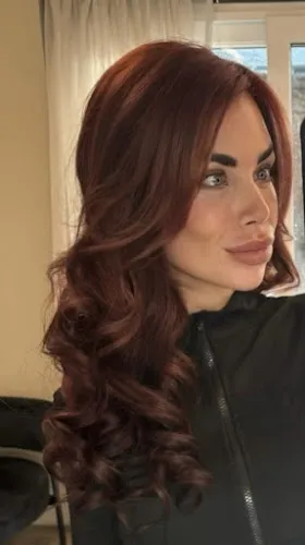 5 - HAIRAHOLIC HAIRDRESSING