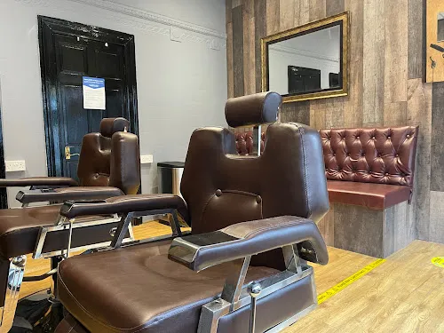 2 - HAIRAHOLIC HAIRDRESSING