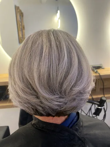 2 - HAIRCRAZE by Naomi