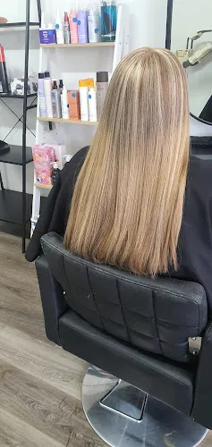 6 - HAIRCREW @ THE MARINA