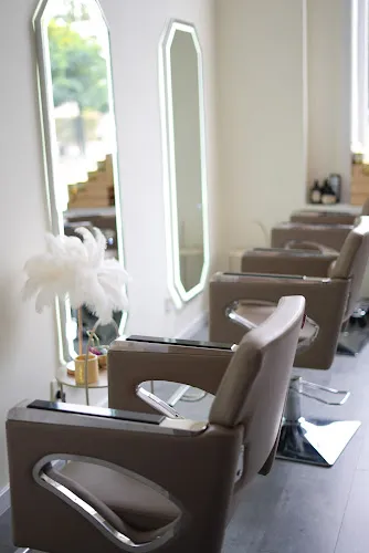 7 - Haircut Factory Studio Fryzur