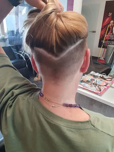 6 - Hairdesign by Canan