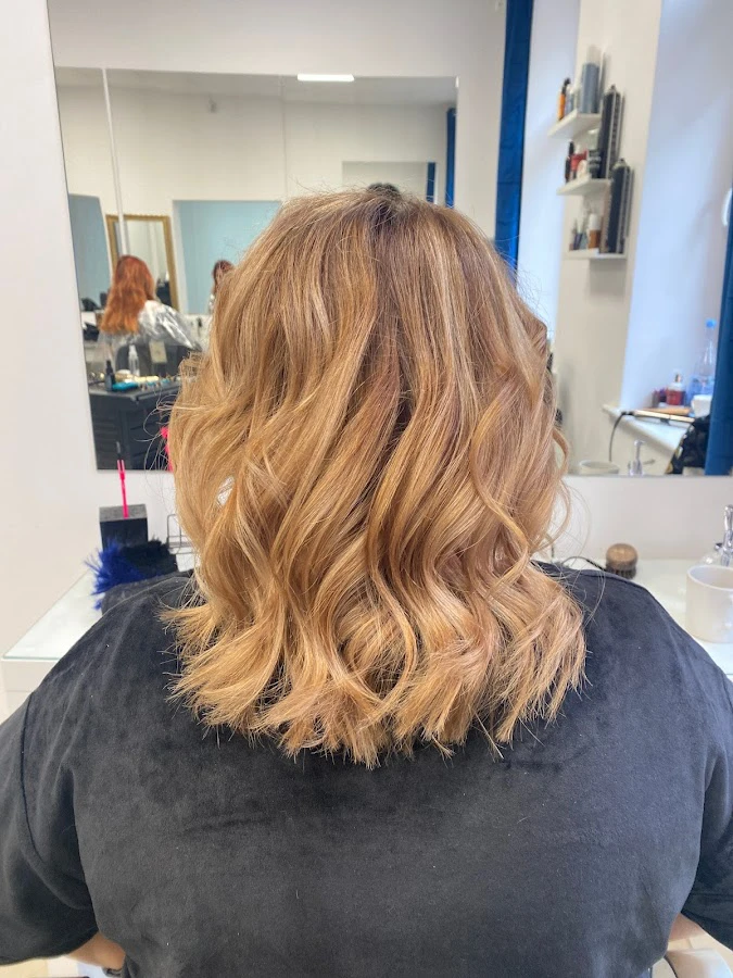 1 - Hairdresser Katarzyna Biessek - Studio Fryzjerskie & Szkoleniowe Szczecin