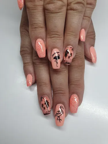 7 - HAIRLounge By Ali Cam