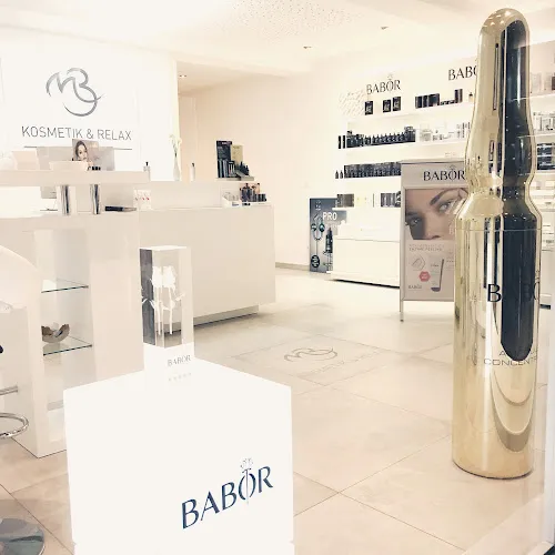 7 - Hairlounge Damen - & Herrenfriseur