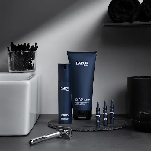 4 - Hairlounge Damen - & Herrenfriseur