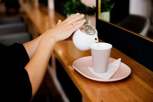 7 - Hairport Central