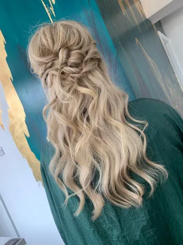 2 - Hairs and Graces