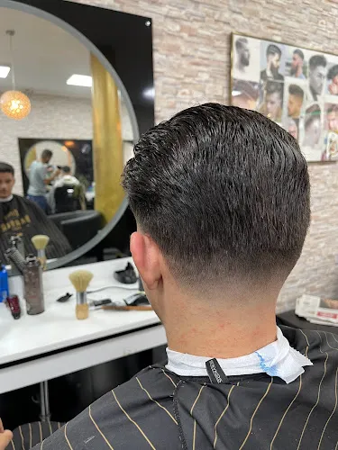 7 - Hairstyling & Beauty Leyla