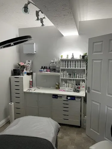 3 - Halo Bronze Tanning Salon