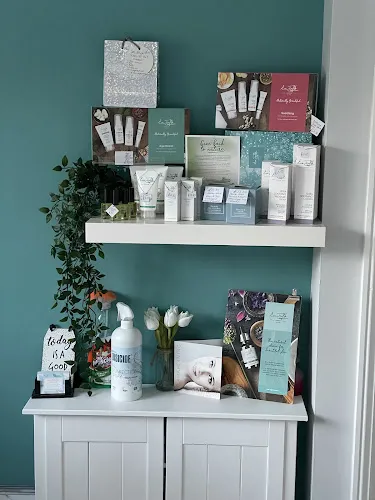 5 - Halo Bronze Tanning Salon