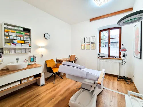 3 - Hana Nails und Kosmetik