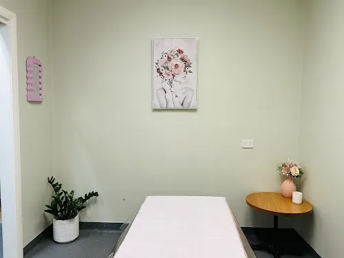 7 - Hanna 89 Nails and Beauty