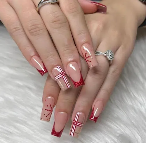 1 - Hannahs Nail Bar