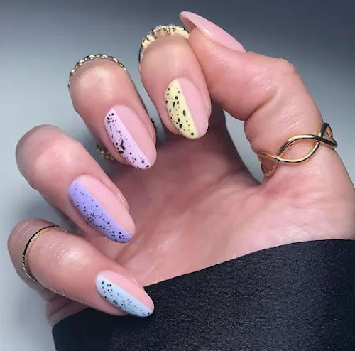 7 - Hannahs Nail Bar