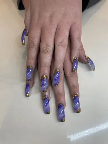4 - Hannahs Nails