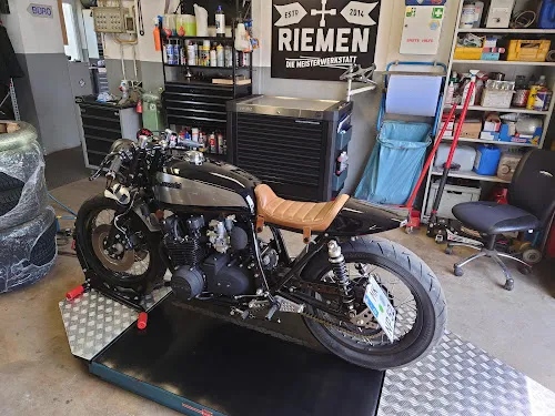 4 - HapCars KFZ - Werkstatt