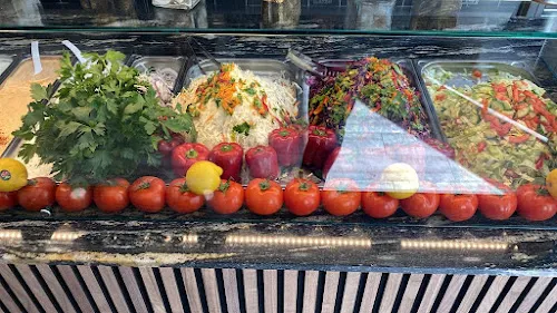 3 - HAPPY DÖNER & IMBISS