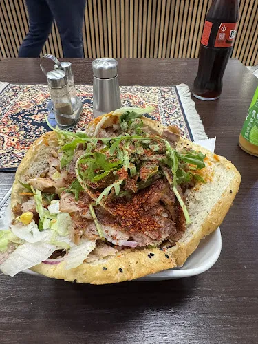 5 - HAPPY DÖNER & IMBISS
