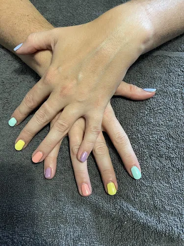 3 - Haringtons Hairdressing