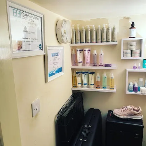 4 - Haringtons Hairdressing