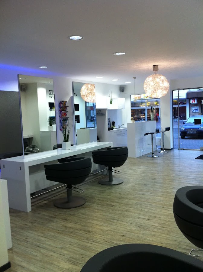 1 - Haspe-Nails / Hagen