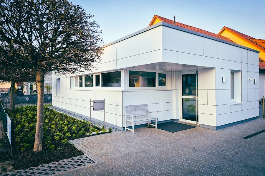 1 - Hausarzt Herr Walat Hamsoro