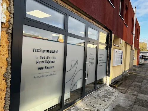 4 - Hausarzt Herr Walat Hamsoro